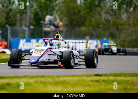 August RABER 29 Xcel Motorsport Qualifying Donington Park a Donington Park, Derby, Inghilterra il 27 aprile 2024. Foto di Chris Williams. Uso editoriale o Foto Stock