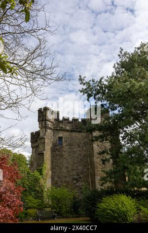 I meravigliosi giardini e le rovine dell'abbazia di Whalley a Whalley, Lancashire, Inghilterra Foto Stock