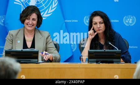 Reena Ghelani, Coordinatrice della risposta El Niño/la Niña, Comitato permanente interagenzia (IASC); e Beth Bechdol, Vice Direttore generale dell'Organizzazione per l'alimentazione e l'agricoltura (FAO), informano i giornalisti sull'impatto umanitario di El Niño presso la sede delle Nazioni Unite il 29 aprile 2024 a New York. I rappresentanti dell'organizzazione hanno delineato una crisi a cascata nel Sud Sudan e nella regione, in quanto gli effetti imminenti di El Ninio avranno un impatto sulle colture già colpite dalla siccità, con conseguenti tasse elevate nella maggior parte del Sud Africa. (Foto di John Lamparski/Sipa USA) Foto Stock