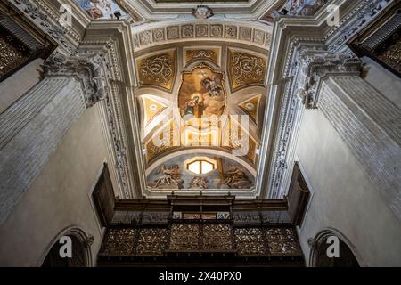 Dipinto ornato sul soffitto della chiesa di San Michele; Cagliari, Cagliari, Italia Foto Stock