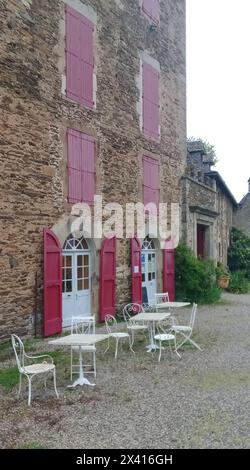 © B. ROMANKIEWICZ/MAXPPP - 04/2024 AVEYRON - 24/04/2024 CAMJAC; CHATEAU DU BOSC/DEMEURE FAMILIALE DU PEINTURE HENRI DE TOULOUSE LAUTREC CAMJAC, AVEYRON, FRANCIA SUD-OCCIDENTALE. 2024 aprile il castello di Bosc, questo castello medievale riccamente arredato, e un'eccezionale casa di famiglia, ha dato al pittore Henri de Toulouse Lautrec il patrimonio per diventare uno dei pittori più famosi del XIX secolo. Proprietà privata aperta alle visite credito: MAXPPP/Alamy Live News Foto Stock