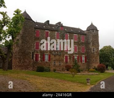 © B. ROMANKIEWICZ/MAXPPP - 04/2024 AVEYRON - 24/04/2024 CAMJAC; CHATEAU DU BOSC/DEMEURE FAMILIALE DU PEINTURE HENRI DE TOULOUSE LAUTREC CAMJAC, AVEYRON, FRANCIA SUD-OCCIDENTALE. 2024 aprile il castello di Bosc, questo castello medievale riccamente arredato, e un'eccezionale casa di famiglia, ha dato al pittore Henri de Toulouse Lautrec il patrimonio per diventare uno dei pittori più famosi del XIX secolo. Proprietà privata aperta alle visite credito: MAXPPP/Alamy Live News Foto Stock