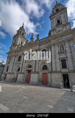 Lugo, Spagna - 29 aprile 2024: La Vergine dei grandi occhi, protettrice della città. Cattedrale di Lugo. Foto Stock