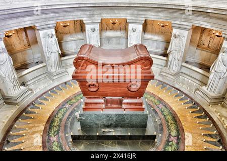 Francia. Parigi. settimo distretto. Hotel non valido. Museo dell'esercito. La tomba di Napoleone. La tomba di Napoleone i. Foto Stock