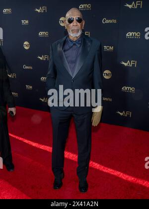 27 aprile 2024, Hollywood, California, USA: Morgan Freeman partecipa al 49° Annual AFI Life Achievement Award in onore di Nicole Kidman. (Credit Image: © Billy Bennight/ZUMA Press Wire) SOLO PER USO EDITORIALE! Non per USO commerciale! Foto Stock