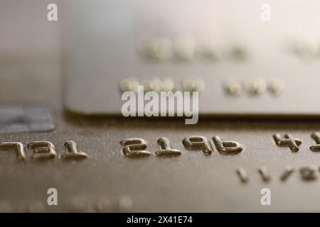 Due carte di credito come sfondo, vista macro Foto Stock