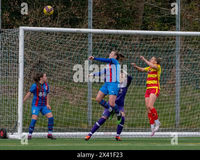 Inverness, Scozia, Regno Unito. 28 aprile 2024: Rossvale Women vince il campionato SWF a Inverness, Scozia. Foto Stock