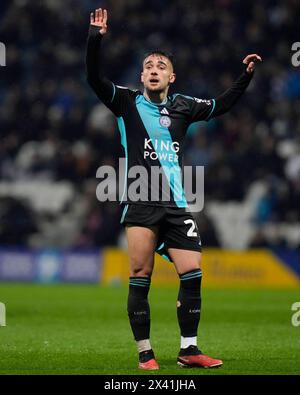 Gesti di Yunus Akgun di Leicester City durante il match per il titolo Sky Bet Preston North End vs Leicester City a Deepdale, Preston, Regno Unito, 29 aprile 2024 (foto di Steve Flynn/News Images) Foto Stock