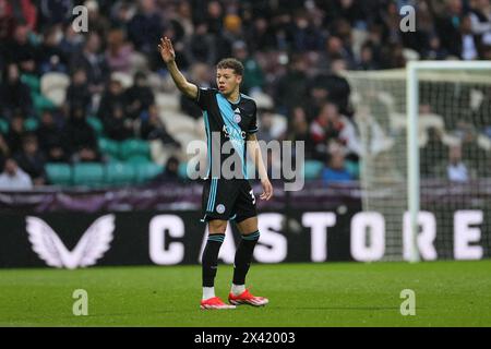 Deepdale, Preston lunedì 29 aprile 2024. Kasey McAteer di Leicester City gestures durante il match di Sky Bet Championship tra Preston North End e Leicester City a Deepdale, Preston lunedì 29 aprile 2024. (Foto: James Holyoak | mi News) crediti: MI News & Sport /Alamy Live News Foto Stock