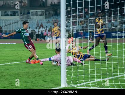 Kolkata, Bengala Occidentale, India. 29 aprile 2024. Il Mohunbagan Super Giants (MBSG) di Kolkata batte l'Odisha FC entro il 2-0 per raggiungere la 1° finale ISL il 28 aprile 2024 allo stadio Salt Lake di Kolkata. I marcatori sono Jasson Cummings e Sahal Abdul Samad. (Credit Image: © Amlan Biswas/Pacific Press via ZUMA Press Wire) SOLO PER USO EDITORIALE! Non per USO commerciale! Foto Stock