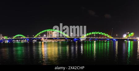 Il Ponte del Drago ( Cầu Rồng ) a da Nang, Vietnam Foto Stock