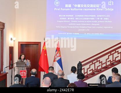 Belgrado, Serbia. 29 aprile 2024. Gli ospiti parteciperanno al primo Forum di scambio culturale Cina-Serbia a Belgrado, in Serbia, il 29 aprile 2024. Circa 50 esperti, studiosi e rappresentanti di Cina e Serbia hanno partecipato al forum qui lunedì. Crediti: Ren Pengfei/Xinhua/Alamy Live News Foto Stock