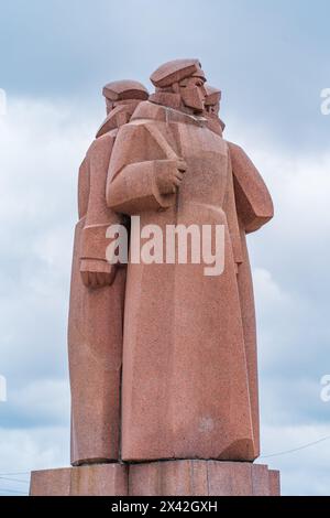 Monumento ai Riflemen lettoni a riga, Lettonia Foto Stock