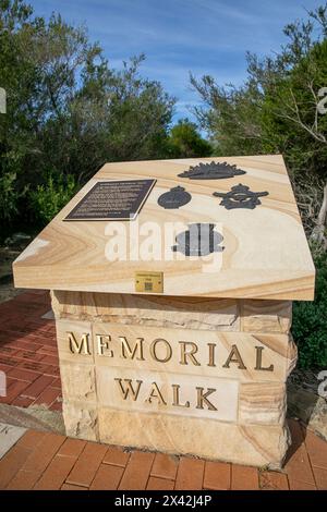 L'Australia's Memorial Walk al North Head Sanctuary Manly, Sydney, NSW, onora coloro che hanno servito e sostenuto la difesa dell'Australia Foto Stock