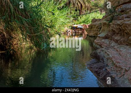 Paradis Valley, Marocco, 13 novembre 2023. Fiume nella Valle del Paradiso nelle montagne dell'Atlante, luogo molto popolare per rilassarsi nella regione di Agadir, Marocco Foto Stock