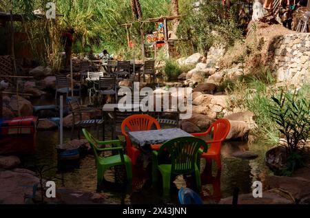 Paradis Valley, Marocco, 13 novembre 2023. Fiume nella Valle del Paradiso nelle montagne dell'Atlante, luogo molto popolare per rilassarsi nella regione di Agadir, Marocco Foto Stock