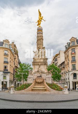 Impressione intorno a Place Drouet d'Erlon a Reims, la città più popolosa del dipartimento francese della Marna Foto Stock