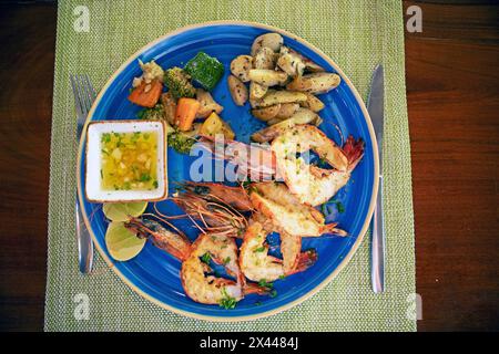 Scampi alla griglia o scampi di Norvegia, piatto tipico del Kerala, Kerala, India Foto Stock