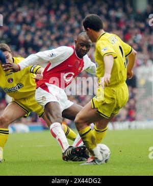 Immagini: Arsenal contro Charlton 2004 28/2/2004 PIC gavin rodgers/pixel8000 Foto Stock