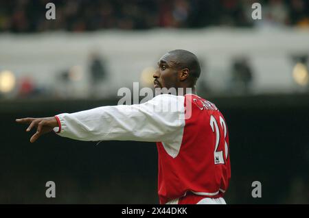 Immagini: Arsenal contro Charlton 2004 28/2/2004 PIC gavin rodgers/pixel8000 Foto Stock