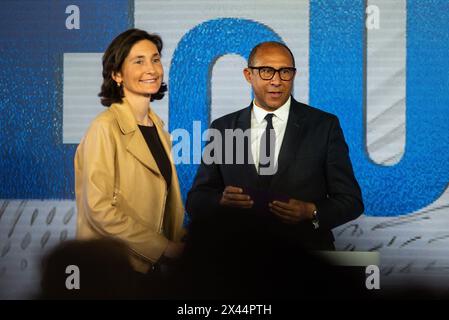 Parigi, Francia. 29 aprile 2024. Amelie Oudea Castera, ministro francese dello sport, e Philippe dallo, presidente della FFF durante la cerimonia dei trofei D1 Arkema 2024 del 29 aprile 2024 al Pavillon Dauphine di Parigi, Francia - foto Antoine Massinon/A2M Sport Consulting/DPPI Credit: DPPI Media/Alamy Live News Foto Stock