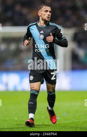 Preston, Regno Unito. 29 aprile 2024. Attaccante del Leicester City Yunus Akgun (29) durante la partita del Preston North End FC vs Leicester City FC Sky Bbet EFL Championship a Deepdale, Preston, Inghilterra, Regno Unito il 29 aprile 2024 Credit: Every Second Media/Alamy Live News Foto Stock