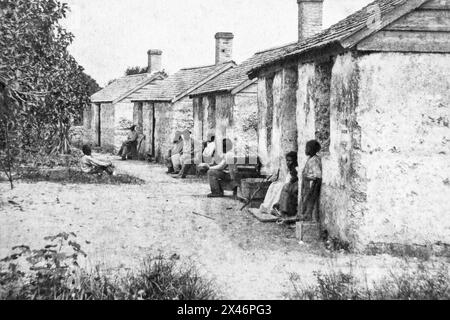 Alloggi per ex schiavi, fatti di cemento tabby, presso la piantagione di Kingsley a Fort George Island a Jacksonville, Florida. (Foto c1880) Foto Stock
