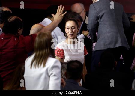 Città del Messico, Messico. 30 aprile 2024. Candidata alla presidenza del Messico, Claudia Sheinbaum Pardo, della coalizione Juntos Hagamos Historia, partecipa al “dialogo: Istruzione, scienza e tecnologia”, presso il Palacio de la Facultad de Medicina. Il 30 aprile 2024, città del Messico, Messico. (Foto di Luis Barron/ credito: Eyepix Group/Alamy Live News Foto Stock