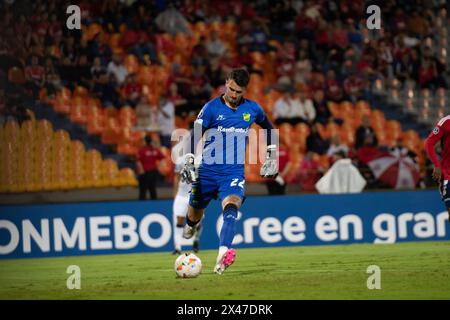 Medellin, Colombia. 25 aprile 2024. Cristopher Fiermarin, portiere della Defensa y Justicia, durante la partita CONMEBOL Sudamericana tra il Deportivo Independiente Medellin V Defensa y Justicia a Medellin, Colombia, 25 aprile 2024. Foto di: Camilo Moreno/Long Visual Press credito: Long Visual Press/Alamy Live News Foto Stock