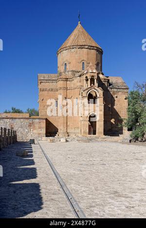 Chiesa armena della Santa Croce di Akdamar del X secolo, isola di Akdamar, Turchia Foto Stock