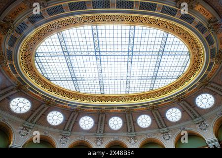 Sala emblematica, la sala ovale è aperta a tutti. Sito Richelieu, Bibliotheque Nationale al numero 5, rue Vivienne, Parigi, Francia. Il sito Richelieu è Foto Stock