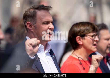 Vienna, Vienna, Austria. 1 maggio 2024. ANDREAS BABLER, Presidente del Partito Federale SPOE (Partito Socialista austriaco), alla tradizionale marcia del giorno di maggio della SPOE sulla Piazza del Municipio di Vienna. (Credit Image: © Andreas Stroh/ZUMA Press Wire) SOLO PER USO EDITORIALE! Non per USO commerciale! Foto Stock