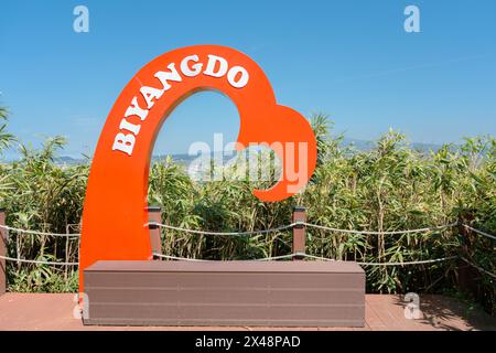 Isola di Jeju, Corea - 25 aprile 2024: Isola di Biyangdo picco di Biyangbong Foto Stock