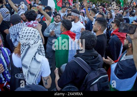 Revolutionäre 1. Mai Demonstration, Berlin, Südstern, free palestine, *** Revolutionary May Day Demonstration, Berlin, Südstern, free palestine, Handelmann Foto Stock