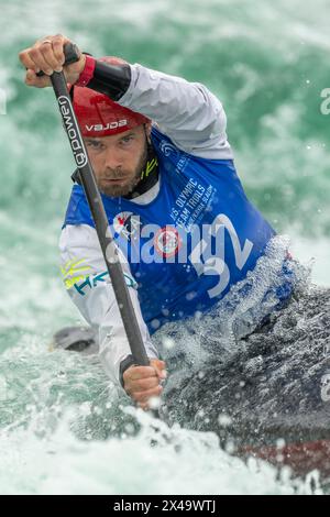 26 aprile 2024: Casey Eichfeld (52) durante gli US Olympic Mens Canoe Team Trials a Riversport a Oklahoma City, OK. Foto Stock