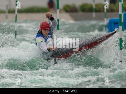 26 aprile 2024: Casey Eichfeld (52) durante gli US Olympic Mens Canoe Team Trials a Riversport a Oklahoma City, OK. Foto Stock