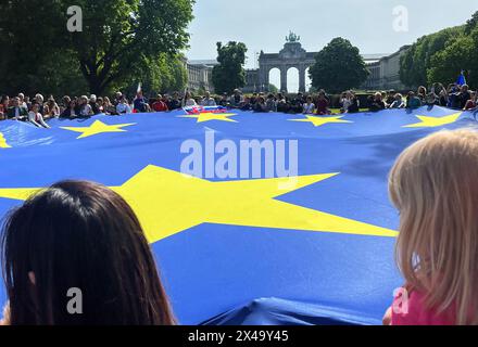 Parco Cinquantenaire, Brussel. 1 maggio 2024. La Presidente della Commissione europea Ursula von der Leyen partecipa alla cerimonia in occasione del 20° anniversario dell'allargamento dell'Unione europea del 2004 al Parco Cinquantenaire di Bruxelles, Belgio, 1° maggio 2024. Crediti: Supova Tereza/CTK Photo/Alamy Live News Foto Stock