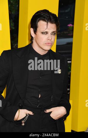 HOLLYWOOD, CALIFORNIA - APRILE 30: YUNGBLUD partecipa alla prima di Los Angeles di Universal Pictures "The Fall Guy" al Dolby Theatre il 30 aprile 2024 a Hollywood, California. Crediti: Jeffrey Mayer / MediaPunch Foto Stock
