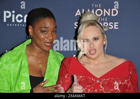 Rachel Adedeji e Rebel Wilson alla premiere del film inglese "The Almond and the Seahorse", Vue West End, Leicester Square, martedì 30 aprile 2024 a Londra, Inghilterra, Regno Unito. CAP/CAN ©CAN/Capital Pictures Foto Stock