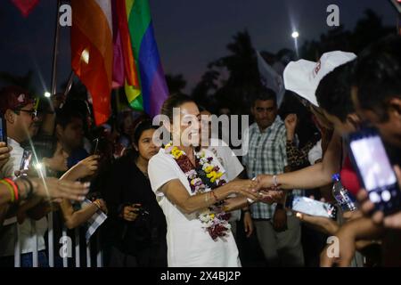 La dottoressa Claudia Sheinbaum Pardo, candidata alla Presidenza del Messico per il partito MORENA, è arrivata ad una manifestazione a Lazaro Cardenas Michoacan, dove circa 18 mila sostenitori si sono riuniti secondo la protezione civile. Foto Stock