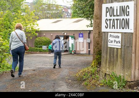 Kidderminster, Regno Unito. 2 maggio 2024. I sondaggi si aprono in tutto il paese per le elezioni locali. Crediti: Lee Hudson/Alamy Live News Foto Stock