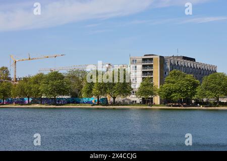 Sølund Plejecenter, casa di riposo, blocco restante e cantiere (2024); Copenaghen, Danimarca Foto Stock