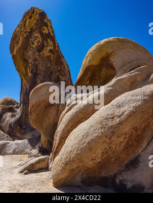 Rampa di uscita di Hayfield Road, deserto del Mojave, California Foto Stock