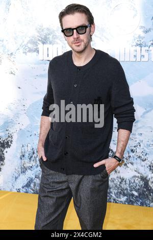 SILVER LAKE, LOS ANGELES, CALIFORNIA, USA - 1 MAGGIO: Dan Stevens arriva alla Montblanc Meisterstuck 100th Anniversary Gallery tenutasi a Paramour Estate il 1° maggio 2024 a Silver Lake, Los Angeles, California, Stati Uniti. (Foto di Xavier Collin/Image Press Agency) Foto Stock