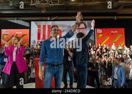 Barcellona, 02/05/2024, Pedro Sánchez fa la sua prima apparizione ad un evento politico dopo il periodo di riflessione che ha preso per 5 giorni. Il presidente spagnolo ha organizzato una manifestazione nella città di Sant Boi per la campagna elettorale catalana, dove il candidato socialista è il favorito principale per vincere le elezioni. Pedro Sánchez hace su primera aparición en un acto político después del período de reflexión que se tomó durante 5 días. El presidente español ha realizado un mitin en la ciudad de Sant Boi para la Campaña en las elecciones catalanas, donde el candidato socialista es el principal favo Foto Stock