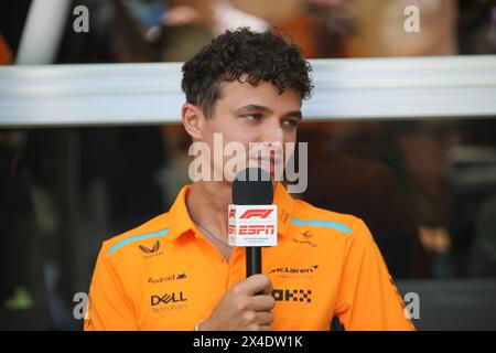 Miami Gardens, Florida, Stati Uniti. 2 maggio 2023. Giorno pre-con. Lando Norris nel Gran Premio di F1 di Miami all'autodromo internazionale di Miami a Miami Gardens, Florida, Stati Uniti. Crediti: Yaroslav Sabitov/YES Market Media/Alamy Live News. Foto Stock