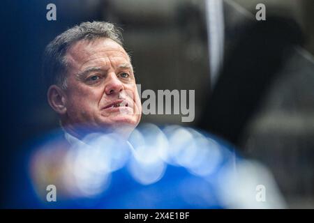 Brno, Repubblica Ceca. 2 maggio 2024. L'allenatore ceco Radim Rulik in azione durante i Czech Ice Hockey Games, torneo finale dell'Euro Hockey Tour Match Finlandia vs Cechia a Brno, Repubblica Ceca, 2 maggio 2024. Crediti: Vaclav Salek/CTK Photo/Alamy Live News Foto Stock