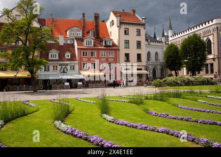 Edifici tradizionali nel centro storico di riga in Lettonia, nell'Europa orientale Foto Stock