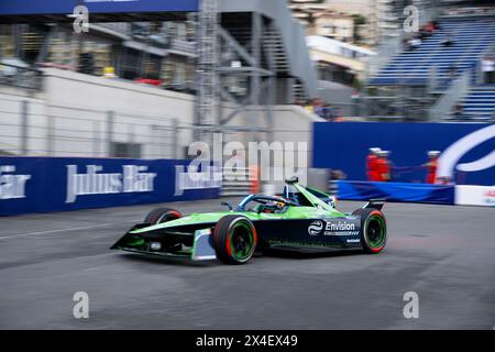 Monaco, Monaco. 27 aprile 2024. Envision Racing driver Sebastien Buemi visto durante l'e-Prix di Monaco del campionato mondiale ABB Formula-e 2024. Classifica finale: 1. Mitch Evans - JAGUAR TCS Racing, 2. Nick Cassidy - JAGUAR TCS Racing, 3. Stoffel Vandoorne DS - PENSKE (foto di Laurent Coust/SOPA Images/Sipa USA) crediti: SIPA USA/Alamy Live News Foto Stock