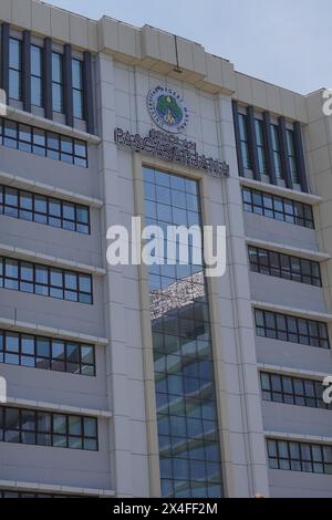 Firma dalla scuola di specializzazione della Malang State University in un edificio Foto Stock